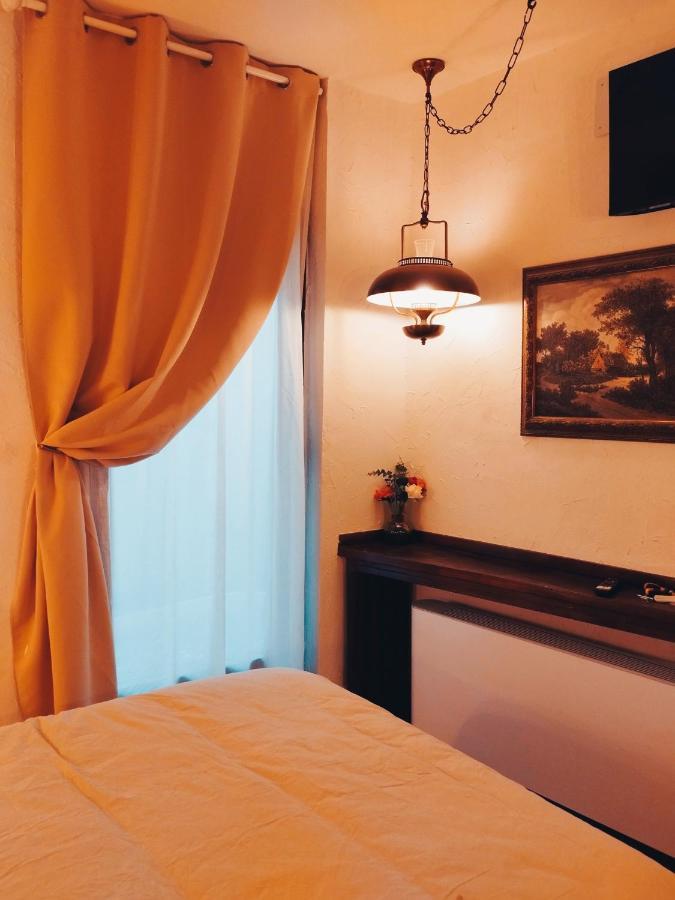 Arte I Espacio Home มาดริด ภายนอก รูปภาพ